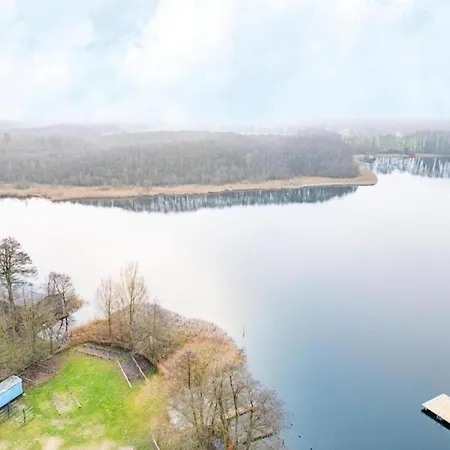 Urlaub In Der Natur-doppelbungalow Mit Terrasse Im Mirow Granzow