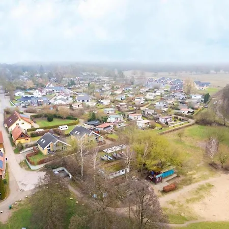 Urlaub In Der Natur-doppelbungalow Mit Terrasse Im Mirow