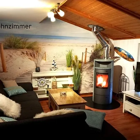 Ferienhaus Urlaub In Der Natur-doppelbungalow Mit Terrasse Im Mirow